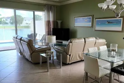 Image de Charming 3-bedroom house West Palm Beach Oasis: Dream Home