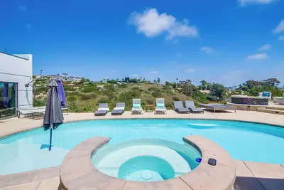 Image de Stunning La Jolla Poolside Oasis
