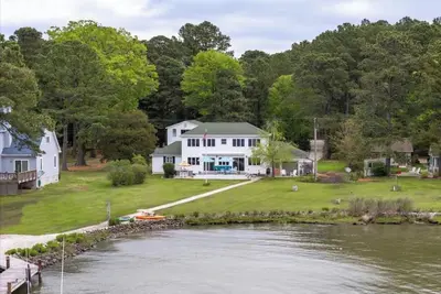 Image de Charming, waterfront 3-bedroom house in lovely Cambridge with Ac, WiFi