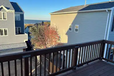 Image de Ocean View Beach House. Sleeps 8 Coastal Luxe. Seabreeze!