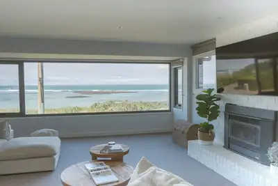 Image de Ocean Sands Beach Front House w/ 270° panoramic views & seconds from the beach