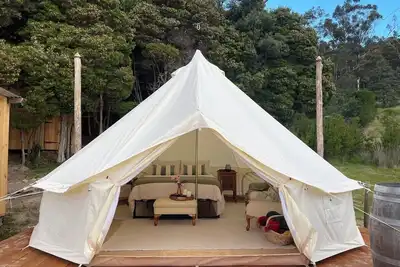 Image de Secluded off grid romantic hideaway with stunning views