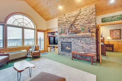 Image de Pool & Lake Access: Northern Lakes Retreat!