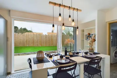 Image de Maison avec jardin pour 4 adultes/2 enfants