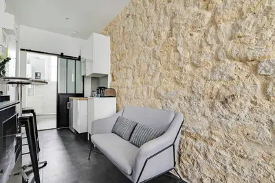 Image de Authentique studio - 2p - Canal Saint-Martin