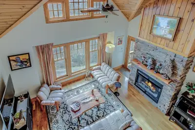 Image de Timbers Q-4- Mtn Condo, Gated Resort, Indoor/Outdoor Pools & Hot Tub, Two Levels