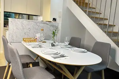 Image de Modern Loft Retreat in Barton near Parliament House