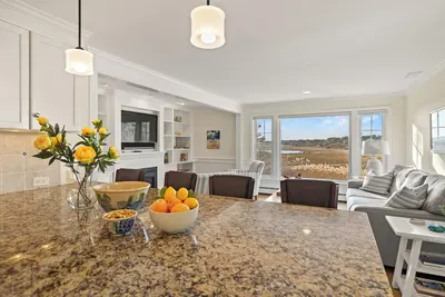 Image de Marsh and Nantucket Sound Views!
