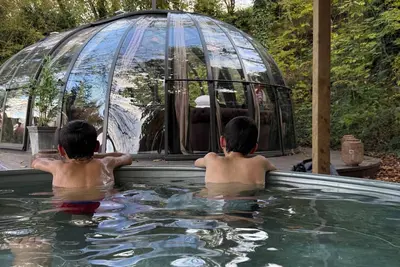 Image de Le Repère du Bûcheron : Bulle cosy avec bain nordique pour un séjour authentique
