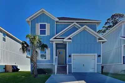 Image de Blue Tide Bungalow | newly built beach home, less than mile from beach