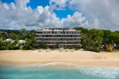 Image de Luxurious Oceanfront Condo with Rooftop Pool on Brighton Beach– Sleeps 4