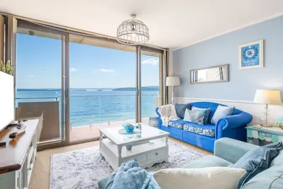Image de Harbourside 14, 3-7 Soldiers Point Rd - waterfront magic
