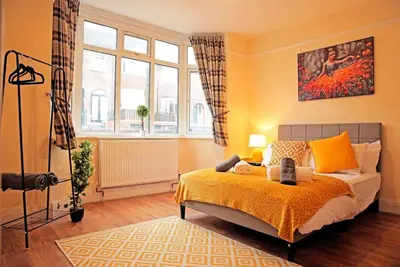 Image de Private Bliss Near Luton Station