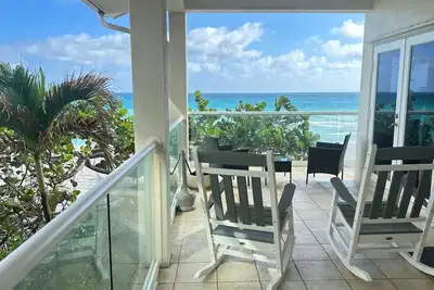 Image de Gorgeous 3br Oceanfront Private Beach House in Charming Florida Hollywood