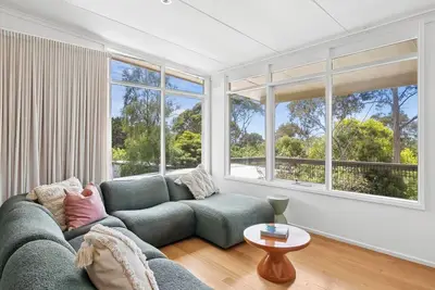 Image de Prasino – A freshly updated beach house in prime Lorne location