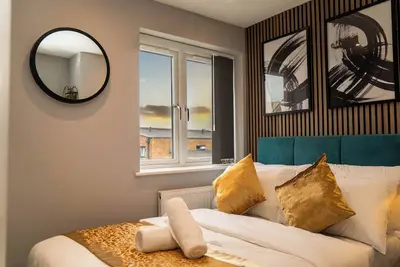 Image de Modern Jewel Apt in Central Oxford w/Terrace