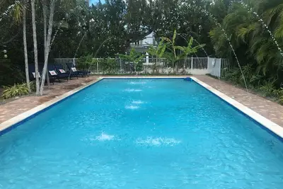 Image de Tropical 5br Paradise, Private Pool, Hot Tub, Canal Access – Sleeps 12
