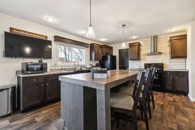 Image de New! Sunsets & Serenity: Port Clinton Waterfront Stay