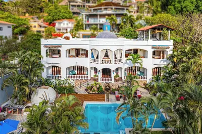 Image de Luxury Beach Living at Alma Vida Retreats
