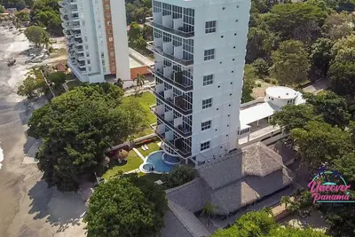 Image de Spacious Oceanfront Loft with Three Bedrooms in Farallón, Coclé.