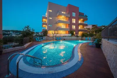 Image de Luxury Apartment Okrug Gornji with Sea View and Pool - Three Bedroom Apartment with Sea View and Pool