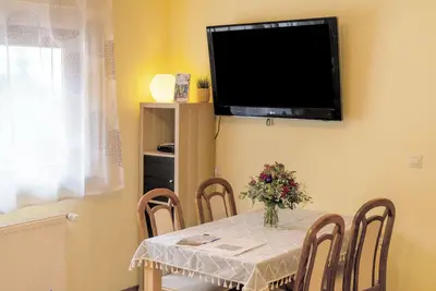 Image de Appartement '2' avec vue sur les montagnes, jardin partagé et Wi-Fi