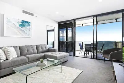 Image de Circle on Cavill - 1 Bedroom + Study Ocean