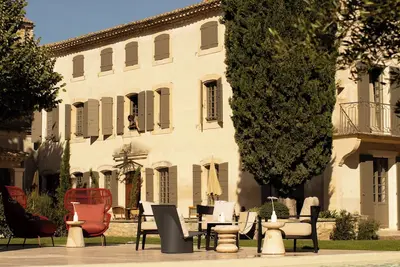 Image de La Maison - Grignan\nMaison au centre du village agréable pour des groupes.
