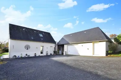 Image de Gorgeous home in Esquay-sur-Seulles