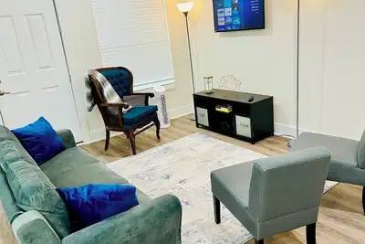 Image de 2-Bedroom 2-Full Baths with Free Parking, Washer & Dryer, WiFi in The Woodlands