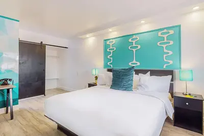 Image de Colorful Family Suite in Nobhill