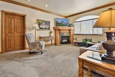 Image de Charming Midway Villa~Pool, Tubing, Skiing, & Ice Castles Villa 2057-1