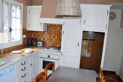Image de Maison De Campagne Pour 8 Personnes avec piscine