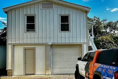 Image de Beaufort Bungalow, 2-bedroom, 1-bathroom walking distance to downtown.
