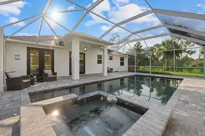 Image de Tropical Paradise in North Port!