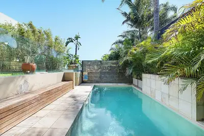 Image de Poolside Paradise ~ North Bondi ~ Entire House ~ Pool ~ Private Garden