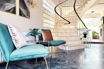 Image de Modern vacation accommodation in a quiet location and just a 7-minute walk from the beach - high