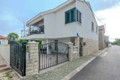 Image de Maison Lucic (11482-K1) - Zaton