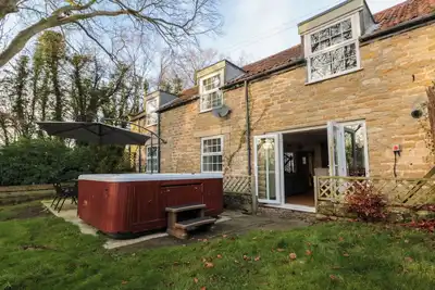 Image de The Coach House, pet friendly, with hot tub in East Ayton