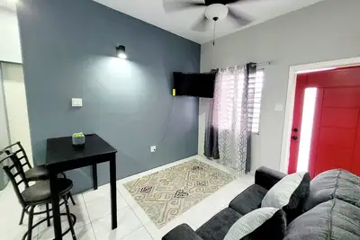 Image de Rest Easy Suite #4 with Mountain and Sea Views