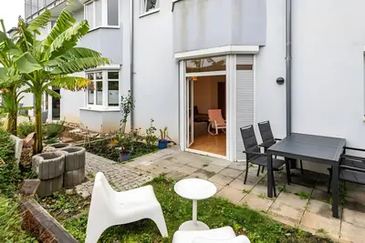 Image de Appartement \"Haus Castellblick\" avec vue sur les montagnes, terrasse privée et Wi-Fi