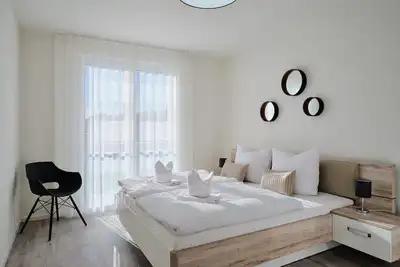 Image de Relax at Pine Hill Resort: New, modern apartment B 6 with a view of the lagoon