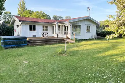 Image de Well-maintained and nice cottage in popular Stora Rör, north of Färjestaden. | Se04052