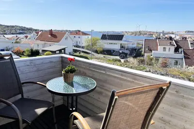Large villa with sea view in Rönnäng | Se09078