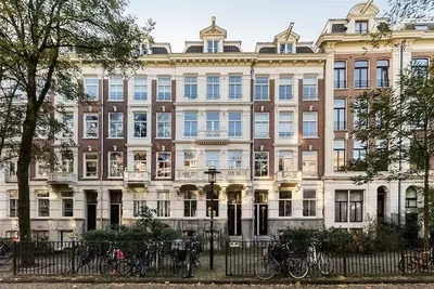 Image de Welcoming and bright apartment in marvelous Amsterdam