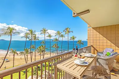 Image de Tropical Oceanfront Escape *Pure Elegance*