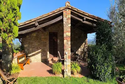 Image de Ferme en Toscane avec vue sur les oliviers