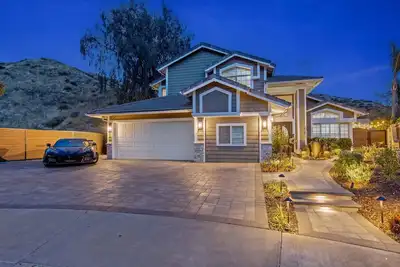 Image de Spacious 4-bedroom house in charming Santa Clarita with Pool