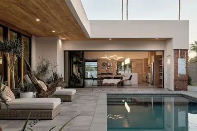 Mulberry  · Indulgent Oasis