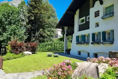 Image de Spacious Tavern next to the ski slopes